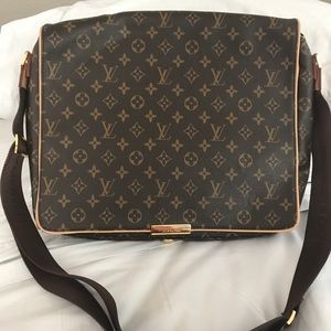 Authentic Louis Vuitton messenger bag.
